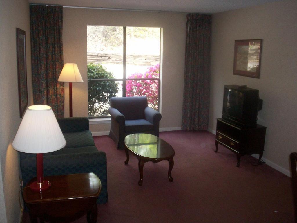 Rime Garden Inn & Suites Irondale Værelse billede